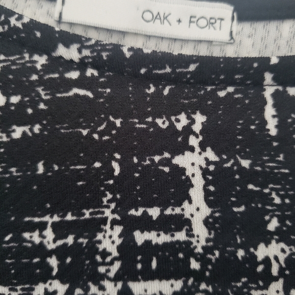 Oak + Fort Black/Cream Printed Tunic - Picture 2 of 3